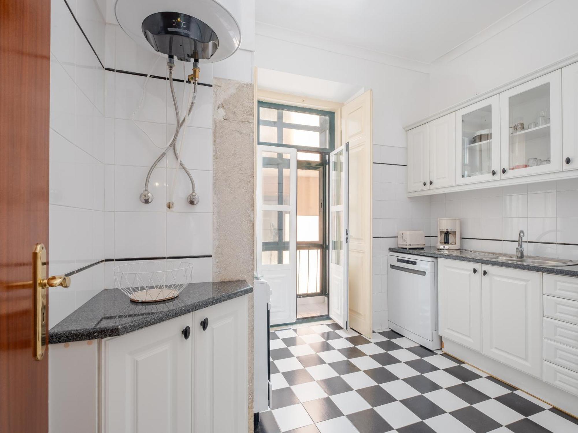 Cool Apartment Near Alfama Lissabon Buitenkant foto